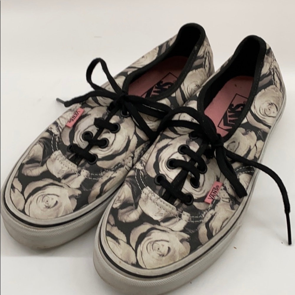 Vans Unisex M 5.5 W 7 black & white roses pink